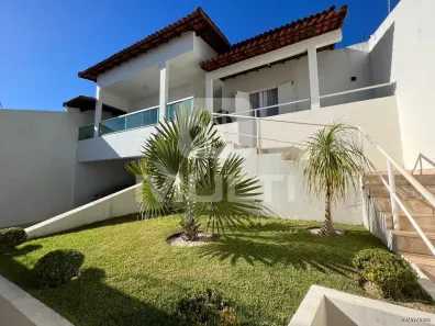Casa com 3 Quartos para alugar, 170m² no Jardim Inconfidência, Uberlândia