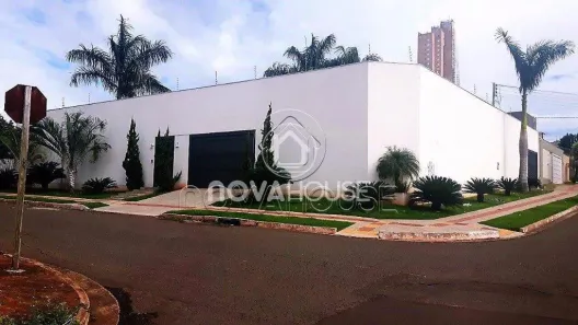 Casa com 5 Quartos à venda, 510m² no Monte Castelo, Campo Grande