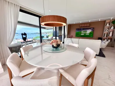 Apartamento com 3 Quartos à venda, 200m² no Jurerê, Florianópolis
