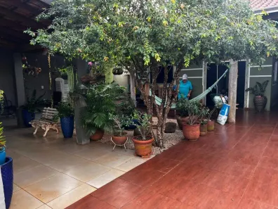 Casa com 3 Quartos à venda, 222m² no Jardim Itamaracá, Campo Grande