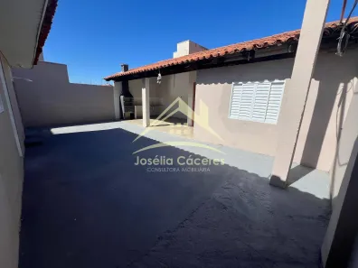 Casa com 3 Quartos à venda, 160m² no Jardim Universitário, Cuiabá