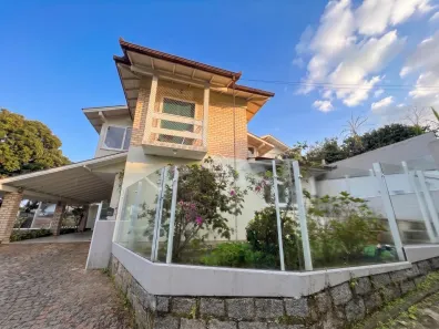 Casa com 4 Quartos à venda, 241m² no Ponta de Baixo, São José