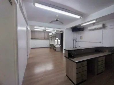 Sala Comercial à venda, 145m² no Centro, São Vicente