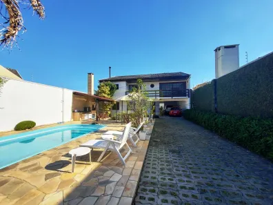 Sobrado com 2 Quartos à venda, 390m² no Pineville, Pinhais