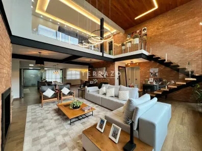 Casa com 4 Quartos à venda, 359m² no Iucas, Teresópolis