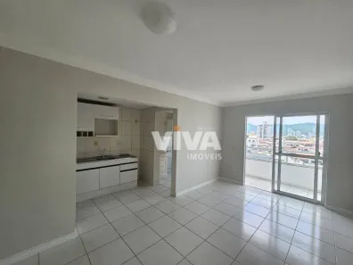 Apartamento com 2 Quartos para alugar, 75m² no São João, Itajaí
