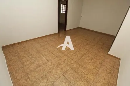 Casa com 3 Quartos para alugar, 90m² no Luizote de Freitas, Uberlândia