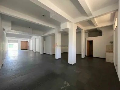 Ponto Comercial para alugar, 118m² no Centro, Divinópolis