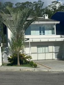 Casa de Condomínio com 3 Quartos para alugar, 290m² no Cidade Parquelandia, Mogi das Cruzes