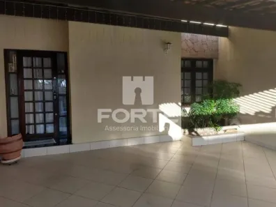 Sobrado com 3 Quartos à venda, 131m² no Vila Lavínia, Mogi das Cruzes