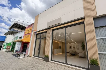 Galpão/Depósito/Armazém para alugar, 215m² no Santa Mônica, Belo Horizonte