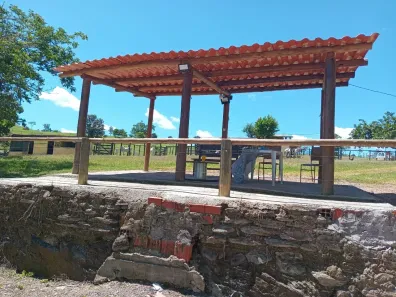 Fazenda/Sítio com 8 Quartos à venda, 238000m² no Córrego Rico, Planaltina