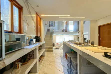 Sobrado com 5 Quartos à venda, 270m² no Vila Arcádia, São Paulo