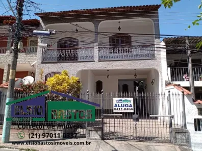 Casa de Condomínio com 3 Quartos para alugar, 190m² no Campo Grande, Rio de Janeiro