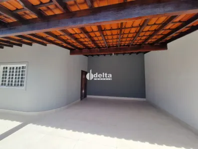 Casa com 3 Quartos à venda, 200m² no Segismundo Pereira, Uberlândia