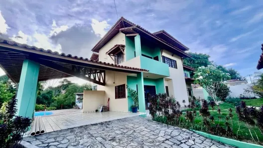 Sobrado com 4 Quartos à venda, 400m² no Jardim Petrópolis, Maceió