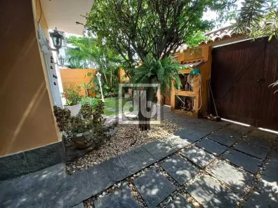 Casa de Condomínio com 3 Quartos à venda, 256m² no Freguesia (Jacarepaguá), Rio de Janeiro