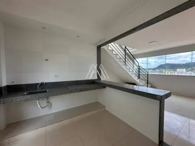 Cobertura com 3 Quartos para alugar, 135m² no Padre Eustáquio, Itaúna