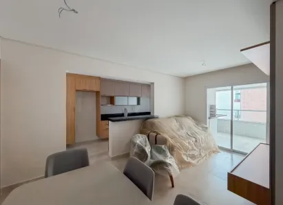 Apartamento com 2 Quartos para alugar, 85m² no Caiçara, Praia Grande