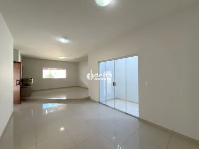 Casa com 3 Quartos à venda, 200m² no Alto Umuarama, Uberlândia