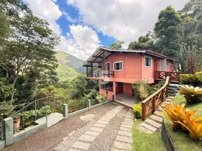 Casa de Condomínio com 4 Quartos à venda, 1865m² no Itaipava, Petrópolis