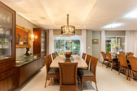 Casa de Condomínio com 5 Quartos à venda, 308m² no Campo Comprido, Curitiba