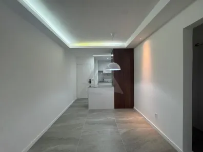 Apartamento com 2 Quartos à venda, 61m² no Cambuí, Campinas