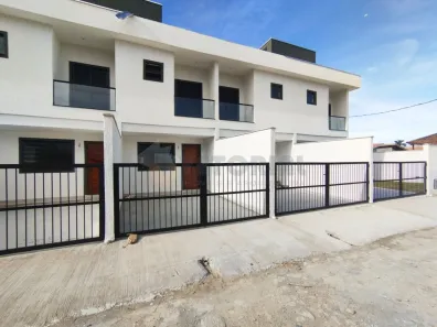 Casa de Condomínio com 2 Quartos à venda, 70m² no Estância Balneária Hawai, Caraguatatuba