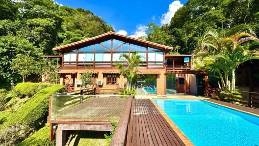 Casa com 4 Quartos à venda, 550m² no Itaipava, Petrópolis