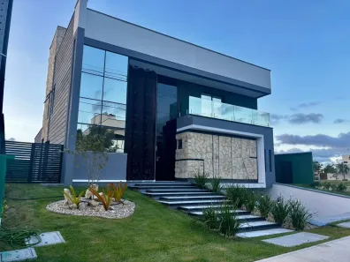Casa de Condomínio com 4 Quartos à venda, 331m² no Cidade Alpha, Eusébio