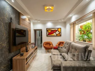 Casa com 3 Quartos à venda, 155m² no Presidente Roosevelt, Uberlândia