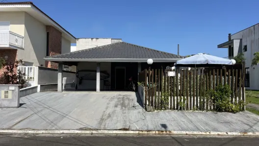 Casa de Condomínio com 2 Quartos à venda, 145m² no Centro, Peruíbe