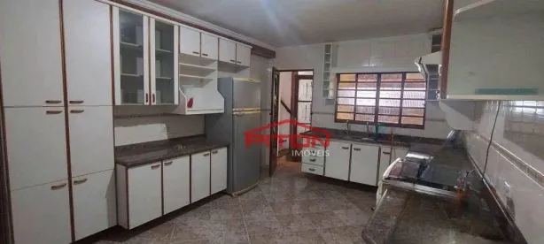 Sobrado com 6 Quartos à venda, 300m² no Vila Granada, São Paulo