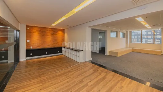 Sala Comercial à venda, 642m² no Auxiliadora, Porto Alegre