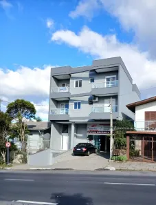 Apartamento com 3 Quartos para alugar, 65m² no Floresta, Caxias do Sul