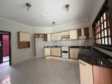 Casa de Condomínio com 3 Quartos para venda ou aluguel, 200m² no Jardim Independência, Taubaté