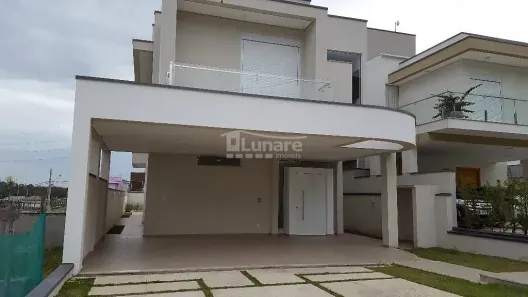 Sobrado com 3 Quartos à venda, 240m² no Fazenda Rodeio, Mogi das Cruzes