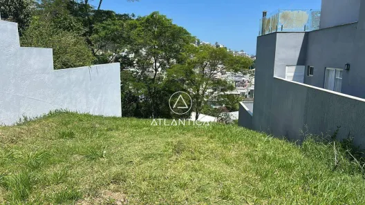 Lote/Terreno à venda, 302m² no Lagoa, Macaé