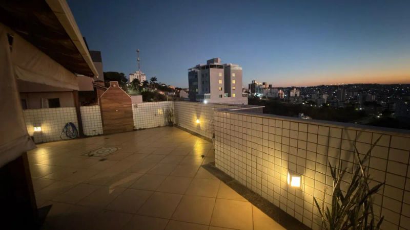 Cobertura com 4 quartos — Manacás, Belo Horizonte