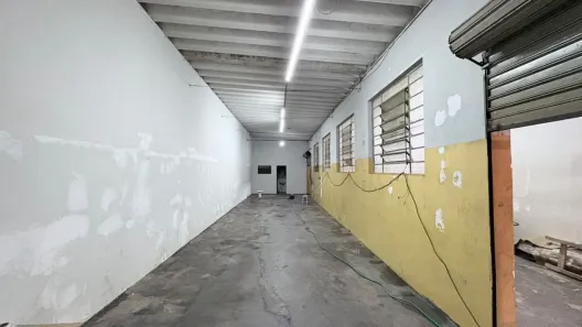 Galpão/Depósito/Armazém para alugar, 240m² no Vila Regente Feijó, São Paulo
