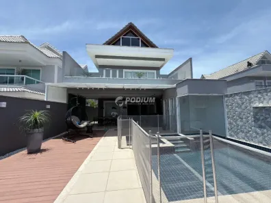 Casa de Condomínio com 4 Quartos à venda, 253m² no Recreio dos Bandeirantes, Rio de Janeiro