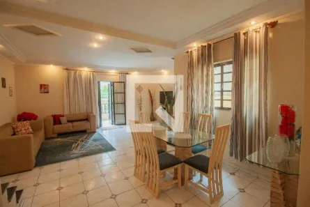 Casa com 3 Quartos à venda, 260m² no Vila Canero, São Paulo