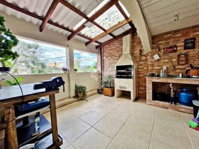 Casa com 4 Quartos à venda, 256m² no Farrapos, Porto Alegre