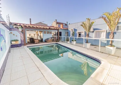 Casa com 3 Quartos à venda, 333m² no Ipanema, Porto Alegre