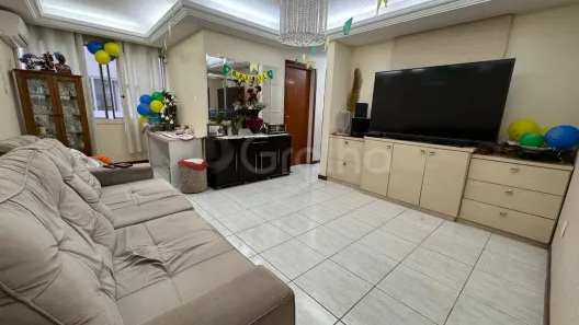 Apartamento com 3 Quartos à venda, 95m² no Canto, Florianópolis