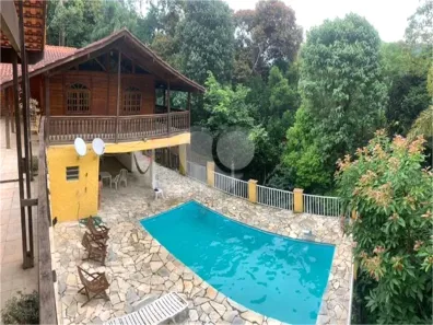 Casa de Condomínio com 4 Quartos à venda, 400m² no Caraguatá, Mairiporã