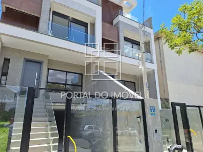 Sobrado com 3 Quartos à venda, 180m² no Água Verde, Curitiba