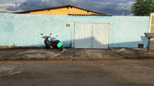 Casa com 3 Quartos à venda, 100m² no Vila Industrial, Anápolis