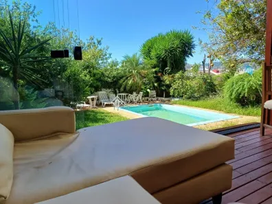 Casa com 3 Quartos à venda, 301m² no Medianeira, Porto Alegre
