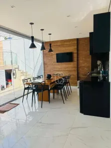Casa de Condomínio com 3 Quartos à venda, 280m² no Cézar de Souza, Mogi das Cruzes